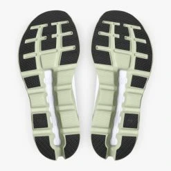 On Running Women's Cloudstratus | White/Black