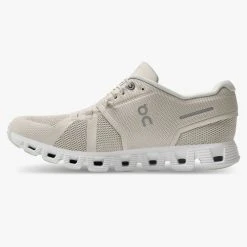 On Running Women's Cloud 5 | Pearl/White 12 On Running Women's Cloud 5 | Pearl/White