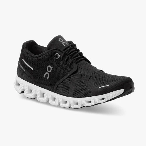 On Running Women's Cloud 5 | Black/White 3 On Running Women's Cloud 5 | Black/White