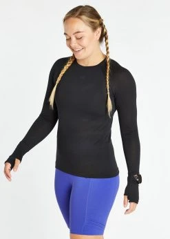 Oiselle Flyout Long Sleeve | Black/Black Tops