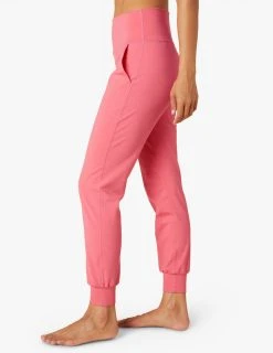 Beyond Yoga Women's Rib Jogger | Pink Crush Heather