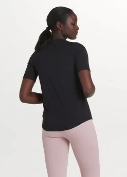 Lole Women's Performance Wool Short Sleeve | Black 10 Lole Women's Performance Wool Short Sleeve | Black