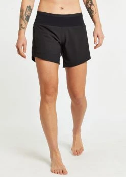 Oiselle Women's Long Toolbelt Roga Shorts | Black