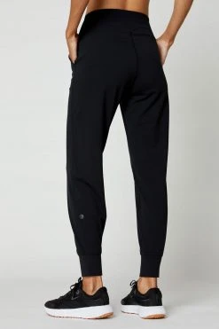 MPG Women's Avenue Jogger | Charcoal Bottoms