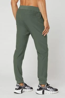 MPG Lounge Men's Gusto Jogger | Thyme