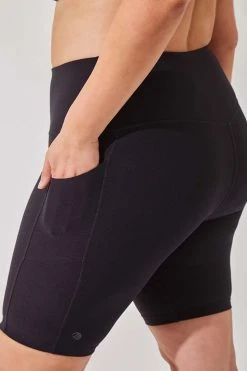 MPG Women's Brisk Short | Black Bottoms