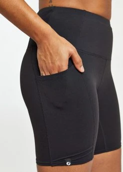 Oiselle Bottoms Mid Length Pocket Shorts | Black 13 Oiselle Bottoms Mid Length Pocket Shorts | Black