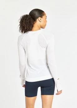 Oiselle Women's Flow Long Sleeve | White/White 8 Oiselle Women's Flow Long Sleeve | White/White