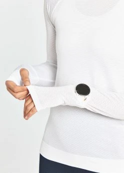 Oiselle Women's Flow Long Sleeve | White/White 9 Oiselle Women's Flow Long Sleeve | White/White