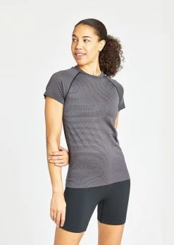 Oiselle Women's Flow Short Sleeve | Black/Obsidian
