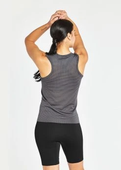 Oiselle Tops Women's Flow Tank | Black/Obsidian