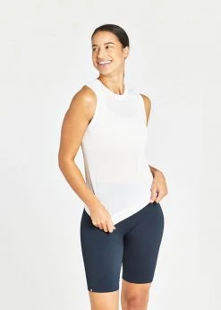 Oiselle Women's Flow Tank | White/White 16 Oiselle Women's Flow Tank | White/White