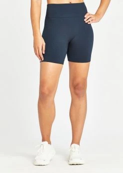 Oiselle Bottoms Women's Long Ribbed Shorts | Ink Blue