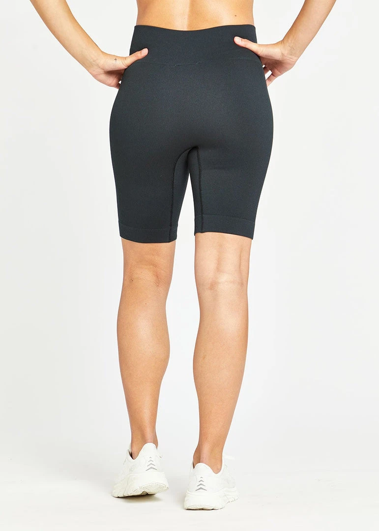 Oiselle Women's Longer Ribbed Shorts | Black 6 Oiselle Women's Longer Ribbed Shorts | Black