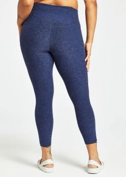 Oiselle Women's Lux 3/4 Tights | Grounded/Ink Blue Bottoms 21 Oiselle Women's Lux 3/4 Tights | Grounded/Ink Blue Bottoms