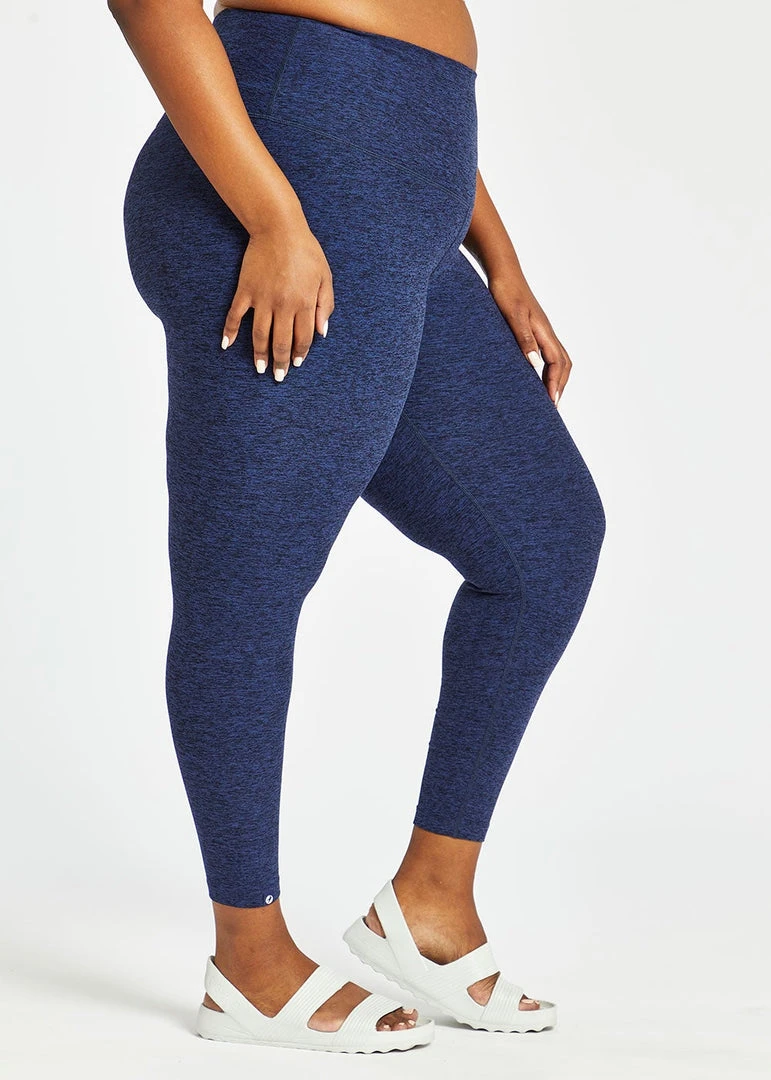Oiselle Women's Lux 3/4 Tights | Grounded/Ink Blue Bottoms 3 Oiselle Women's Lux 3/4 Tights | Grounded/Ink Blue Bottoms