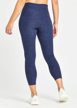 Oiselle Women's Lux 3/4 Tights | Grounded/Ink Blue Bottoms 28 Oiselle Women's Lux 3/4 Tights | Grounded/Ink Blue Bottoms