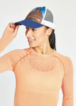 Oiselle Accessories & Sundries Runner Trucker Hat | Monument Valley