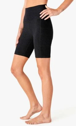 Beyond Yoga Women's Pocket Biker | Darkest Night Bottoms
