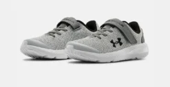 Under Armour Kids' Pursuit Twist | Pitch Gray/White 10 Under Armour Kids' Pursuit Twist | Pitch Gray/White