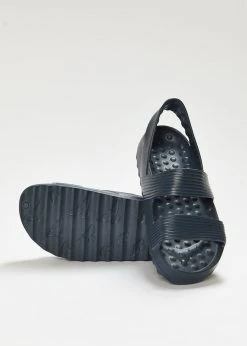 Oiselle Sandals Women's Sport Sandal | Ink Blue