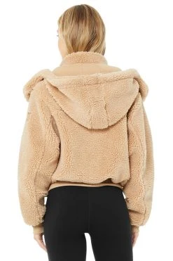 Alo Outerwear Women's Foxy Sherpa Jacket | Camel