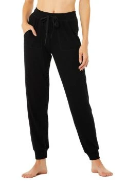 Alo Women's Soho Sweatpant | Black