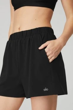 Alo Women's Ready Set Short | Black 10 Alo Women's Ready Set Short | Black