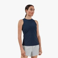 On Running Tops Women's Movement Tank | Navy