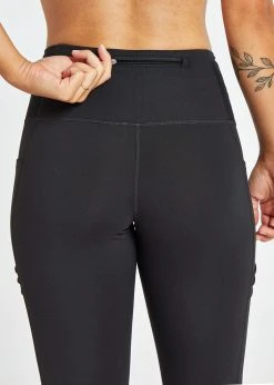 Oiselle Women's Pocket Jogger Knickers | Black Bottoms 11 Oiselle Women's Pocket Jogger Knickers | Black Bottoms