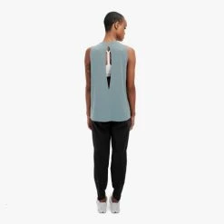 On Running Women's Active Tank | Sea Tops 9 On Running Women's Active Tank | Sea Tops