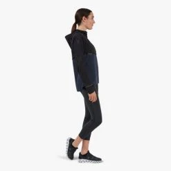On Running Outerwear Women's Weather Jacket | Black/Navy